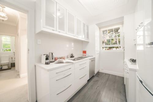 Bright & Quiet Art Deco Apt in Double Bay - Parking in Double Bay