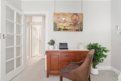 Bright & Quiet Art Deco Apt in Double Bay - Parking in Double Bay