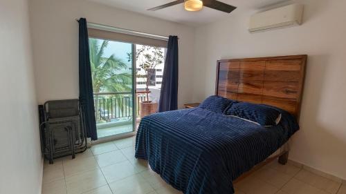 Great location pool and gardens in Versalles - image 2