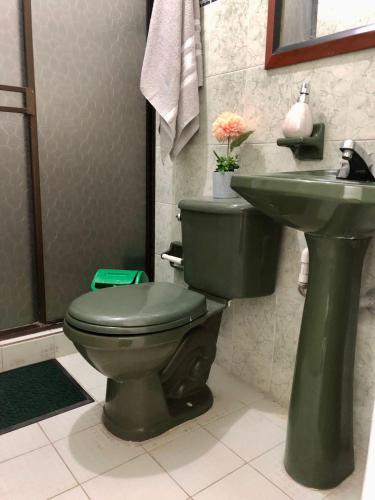 Apartamento PARA FAMILIA perfecta ubicación - image 2