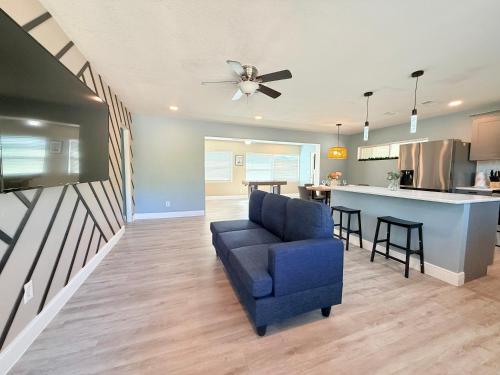 Spacious Orlando Stay Free Wifi Game Room in Orlando West