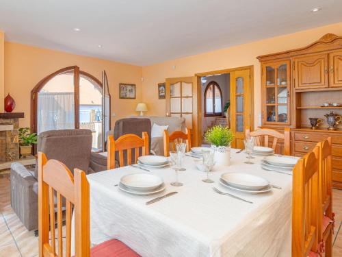 Casa con piscina privada, jardín, barbacoa, wifi y despacho en Costa Brava - ES-89-83 (Casa con piscina privada, jardin, barbacoa, wifi y despacho en Costa Brava - ES-89-83) in L'Armentera