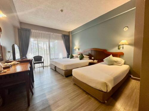 room detail thumbnail 1