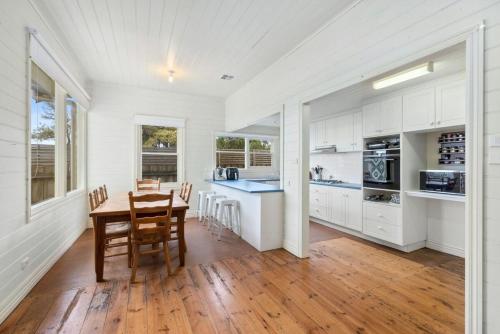 Portrush - Absolute River Frontage - Bikes- Kayaks in Barwon Heads