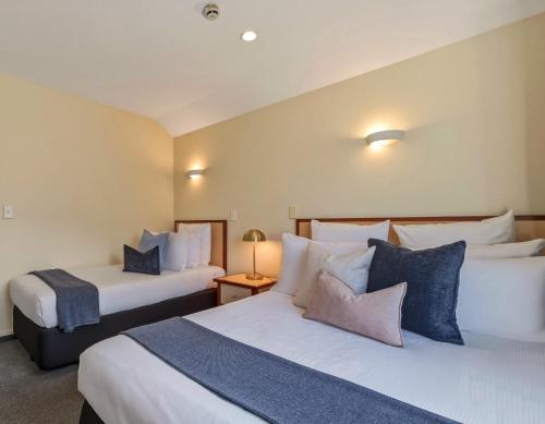 Daffodil Apartments - image 4