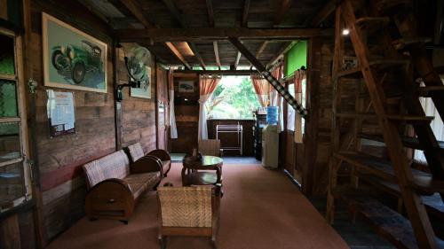 Kebun Hanoman Private Villa in Karanganyar