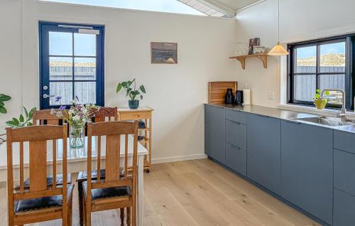 Cuina, Amazing Home In Oksbøl With Sauna in Graerup