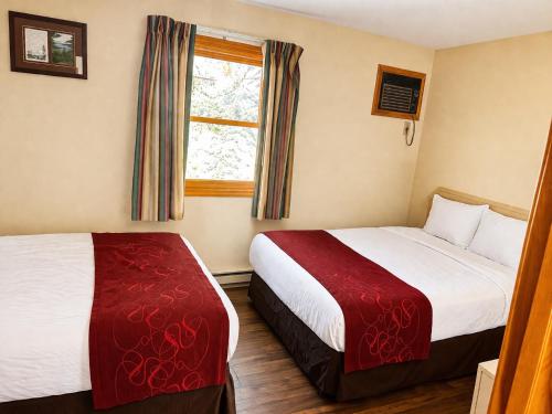 Mohican Resort Motel Conveniently located to all Adirondack attractions - image 31