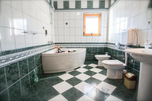 Luxury Apartments Taša - image 9