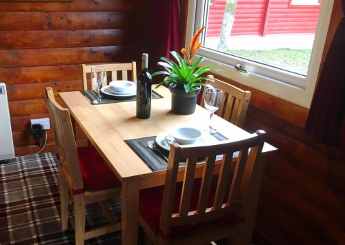 Létesítmények, Pucks Glen Lodges - Log Cabins in a wonderful natural environment in Kilmun