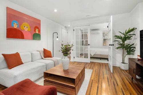 Madison Gardens by StayHaus Luxe Flatiron 1BR - image 2