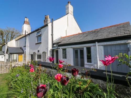 3 Rock Cottages - image 3