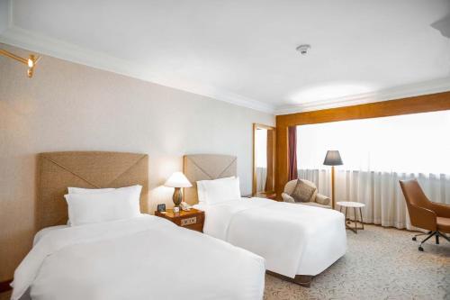 2 twin beds