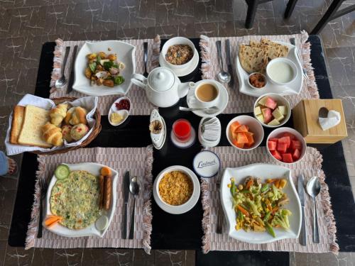 Essen und Erfrischungen, Landmark Narayani in Chitwan