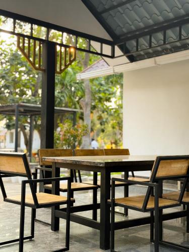 SRK luxe resort in Udumalpet