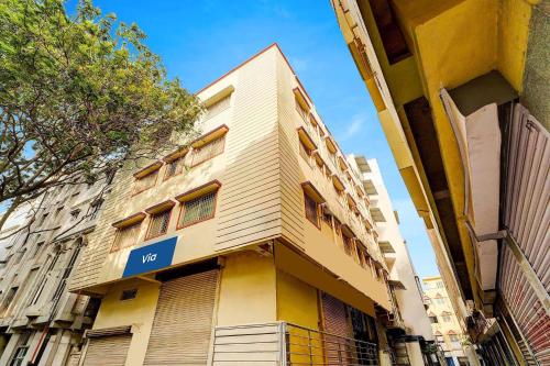 OYO Nar Comforts Near Majestic & near KSR Railway station - Hemmigepura