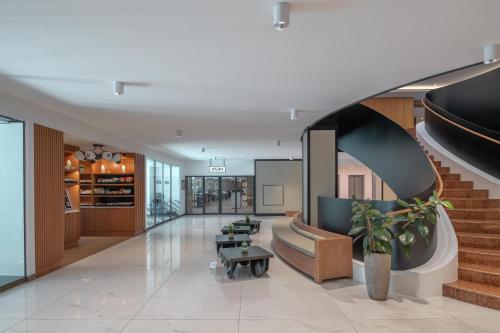 Hilton Geneva Hotel and Conference Centre, Genewa (zdjęcie 6)