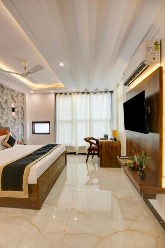 Hotel The Emporio Grand Near Vaishali Metro Station 3-star Hotel l Vaishali Ghaziabad - image 4