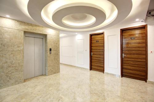 Hotel The Emporio Grand Near Vaishali Metro Station 3-star Hotel l Vaishali Ghaziabad - image 2