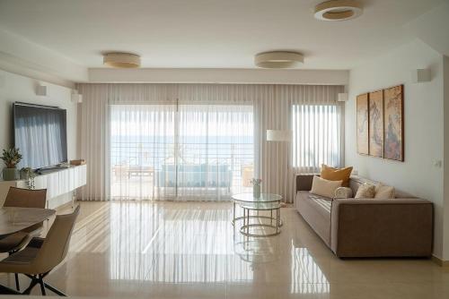 5BR Basement Beach Villa by Berry – khách sạn tại Nam Promenade