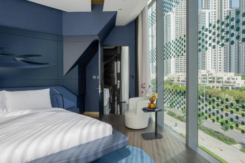 room detail thumbnail 1