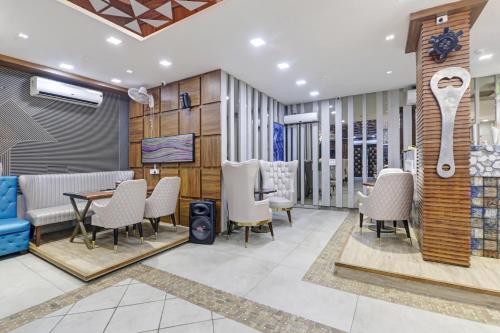 Status By Hotel The Emporio photo 4
