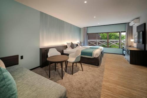 Kamenoi Hotel Aso Park Resort Room Type - East Wing Quadruple Room(With private bathroom)