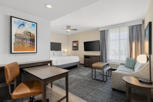 Homewood Suites by Hilton West Des Moines/SW Mall Area - image 37