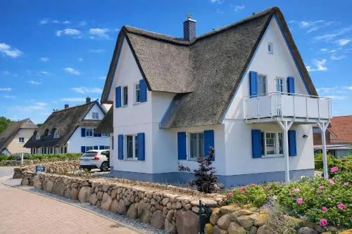 E8 Reetdach Ferienhaus Ostseebad Rerik in Neu Gaarz, Deutschland