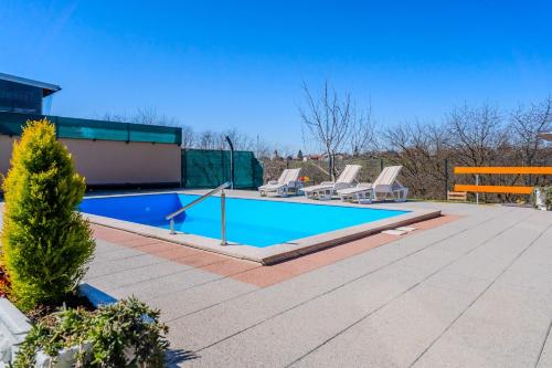 Vaade, Timber Cottage With Pool - Happy Rentals in Donji Koncovcak