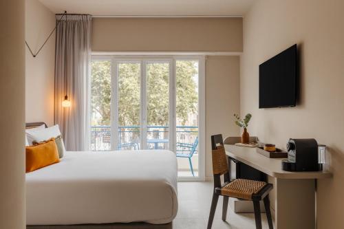 room detail thumbnail 0