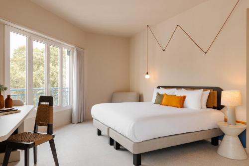 room detail thumbnail 0