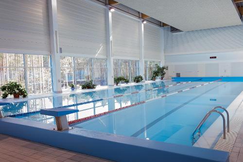 Peldbaseins, Värska Veekeskuse hotell (Varska Veekeskuse hotell) in Rõsna