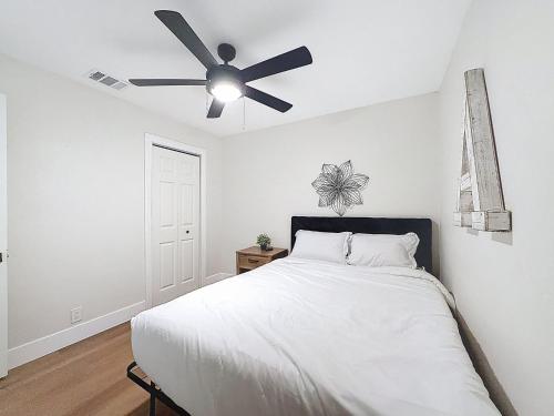 Newly Renovated | Minutes to Riverwalk & Beaches | Tampa Heights