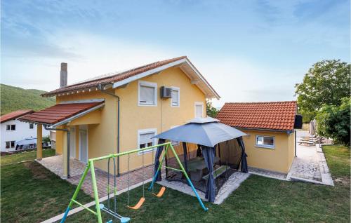 Viesnīcas āriene, Nice Home In Velic- Trilj in Grab