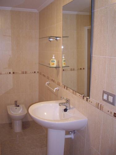  Apartamentos El Portal in La Puebla de Valverde