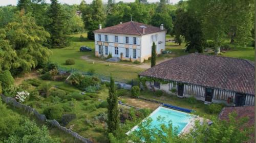 Chateau de la Grotte in Argelouse