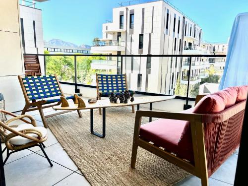 Borely Cool Apart 69 m2 - Terrace and Parking