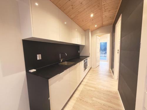 virtuve, Holiday accommodation in the middle of nature in Knared in Eslared