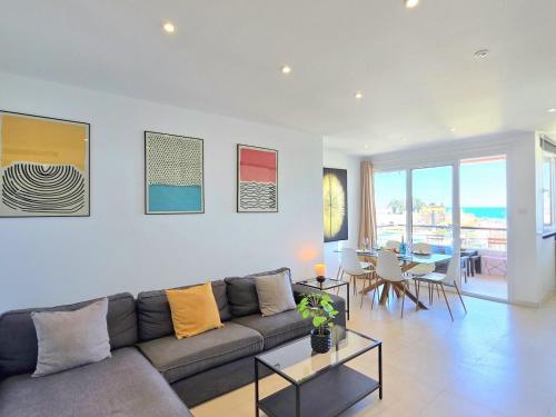 La Nogalera Vistas Modern 3bed 2 Bath with seaviews and private parking by NAMASTE ELITE