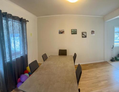 廚房, Spacious seaside apartment with balcony in 瑟雷薩