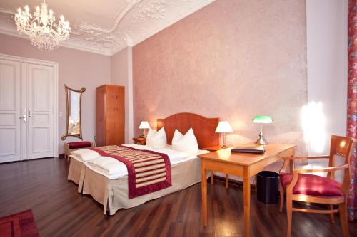 room detail thumbnail 0