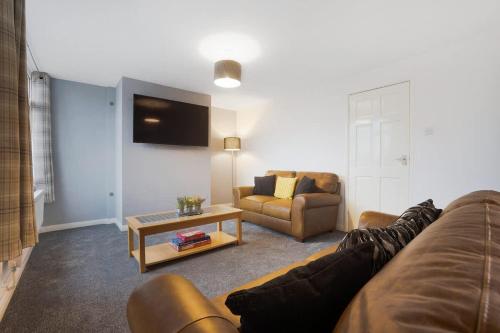 NEW! 3BR in Traynor Square in Colburn