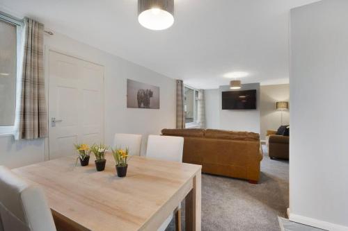 NEW! 3BR in Traynor Square in Colburn