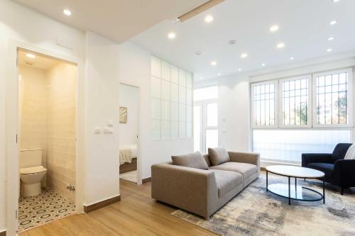 Lazaga I - image 10