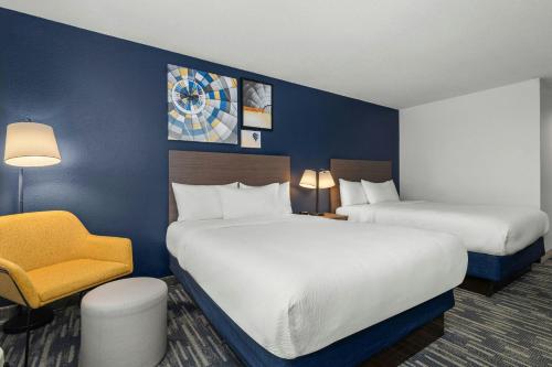 Country Inn & Suites by Radisson Manteno IL - image 34