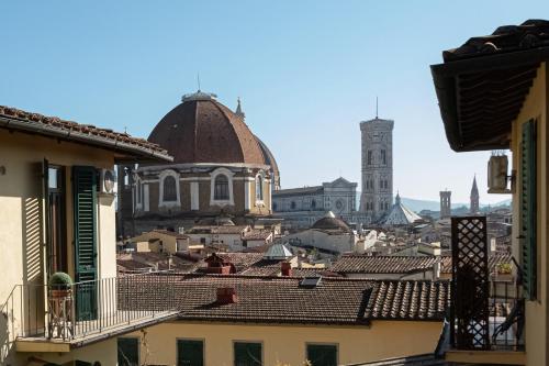 Sweetly Home Florence Panoramic Suite Vista Duomo & Central Apartment, Firenze