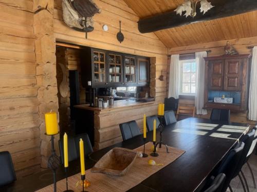 Charming Timber Lodge For Gathering And Celebrations in Beitostolen