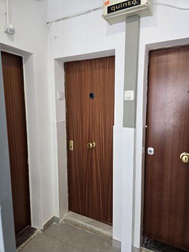 Eksterijer hotela, Private Rooms Easy Access to Airport & City Center in Cornellà de Llobregat