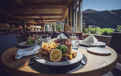 Restaurante, Mountain Plaza Hotel in Davos
